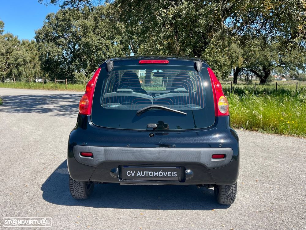 Peugeot 107 1.0 Urban - 6