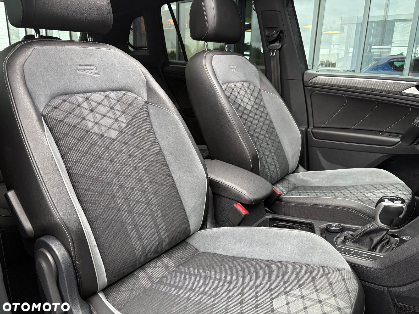 Volkswagen Tiguan - 17
