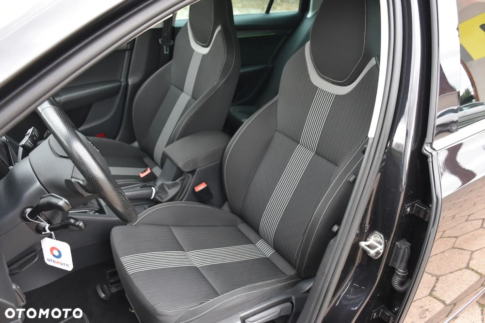 Skoda Octavia 2.0 TDI DSG Ambition - 13