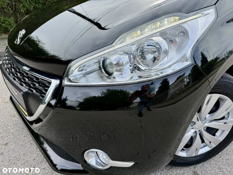 Peugeot 208 1.2 PureTech Allure - 2