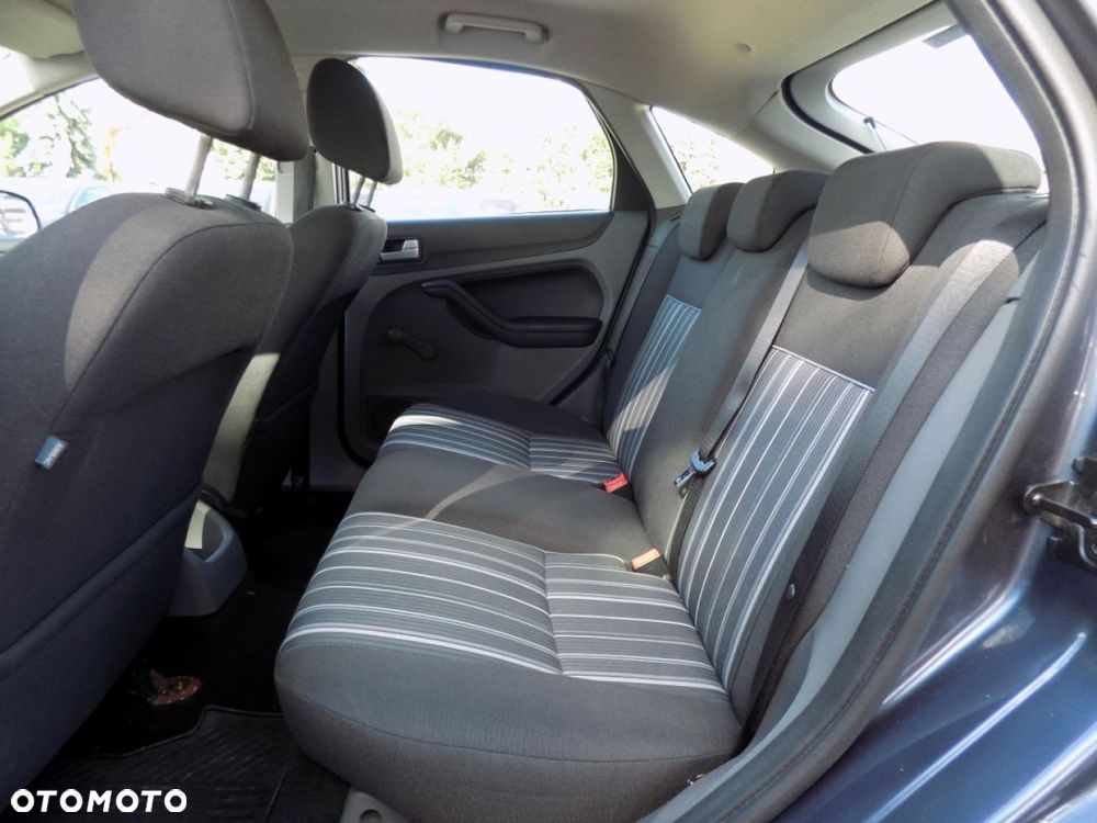 Ford Focus - 8