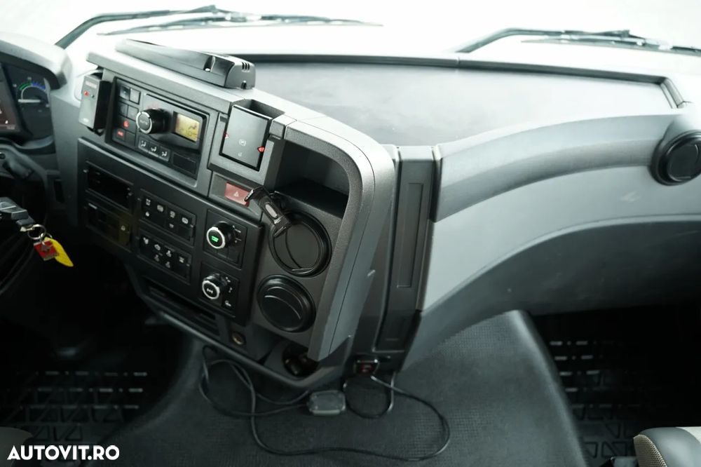 Renault C 430 / 6x4 / BASCULĂ CU 2 LATE / CUPLĂ HIDRAULICĂ + FASSI F155.A0.22 HDS / RADIOCOMANDĂ / ROTATOARE / CUPĂ / EURO 6 / - 34
