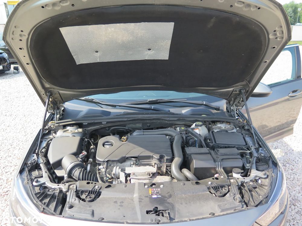Opel Insignia 1.5 T Exclusive S&S - 32
