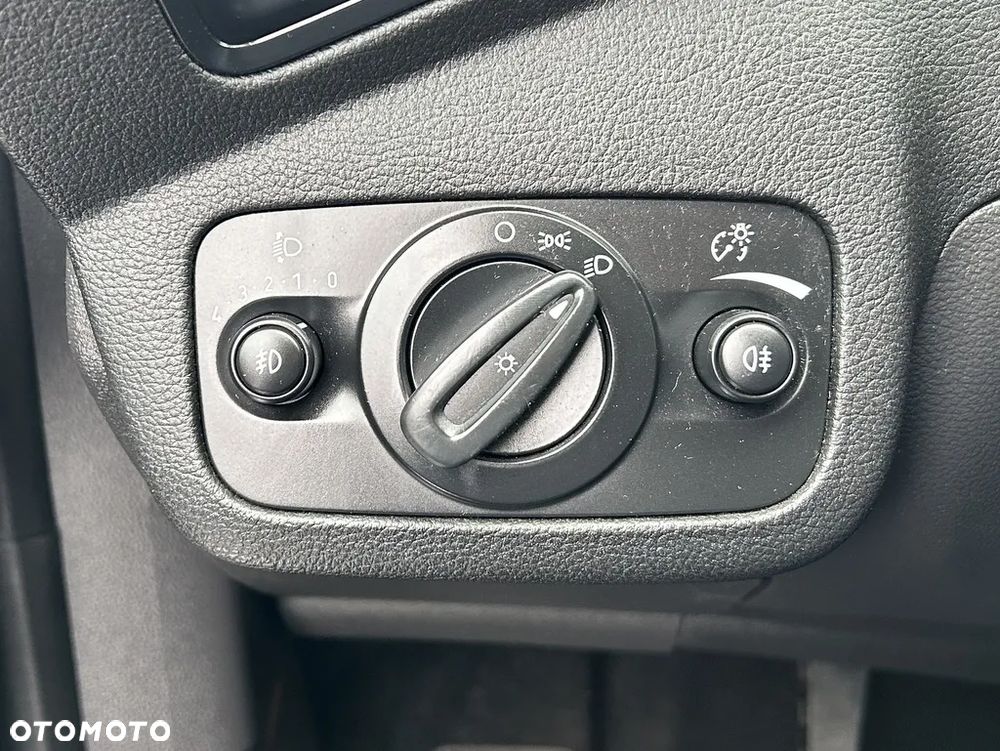 Ford Kuga - 23