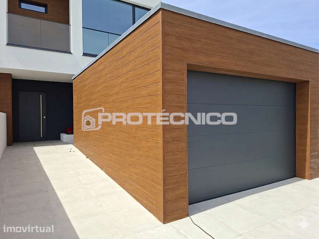Moradia T3+1 Geminada – Aradas - PRONTA A HABITAR! - Grande imagem: 2/19