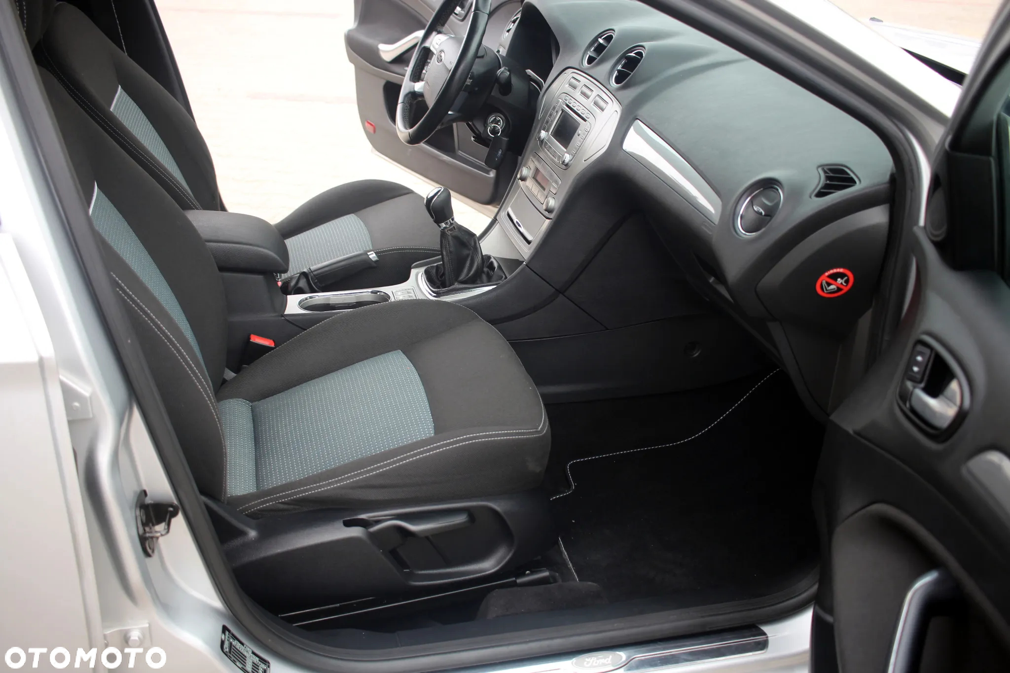 Ford Mondeo 2.0 Champions Edition - 17