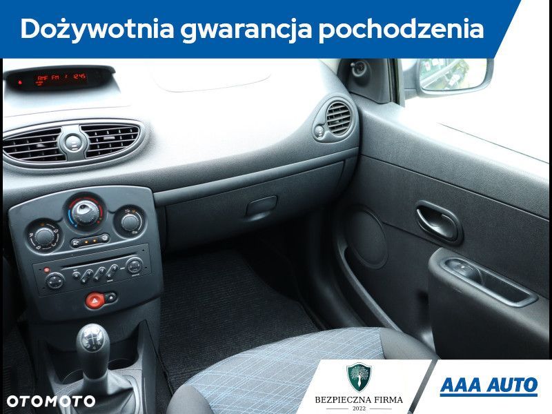 Renault Clio - 9