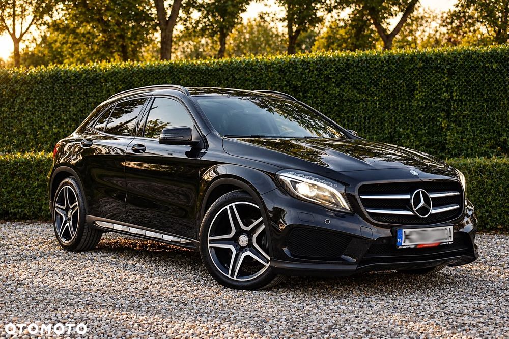 Mercedes-Benz GLA 200 (CDI) d 4Matic 7G-DCT AMG Line - 2