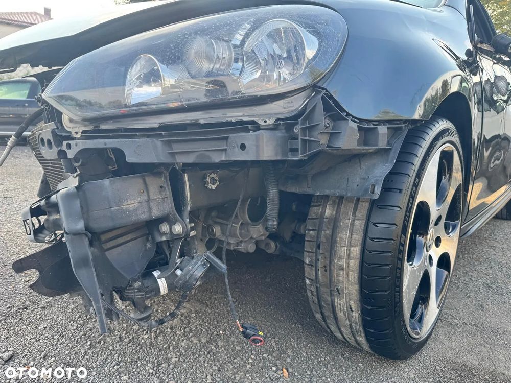 Volkswagen Golf VI 2.0 TSI GTI - 23