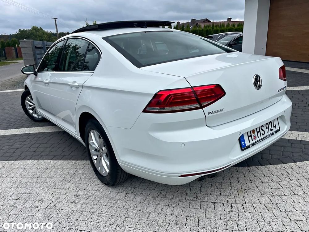 Volkswagen Passat 2.0 TDI SCR (BlueMotion Technology) DSG Comfortline - 15