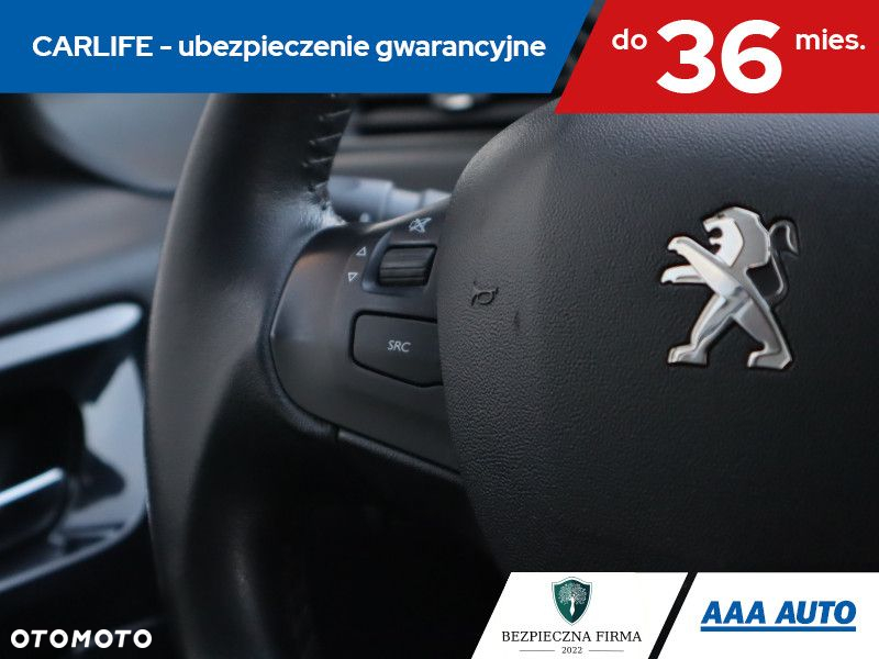 Peugeot 208 - 18