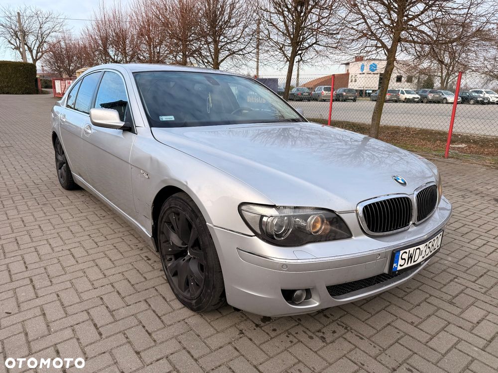 BMW Seria 7 740i - 2