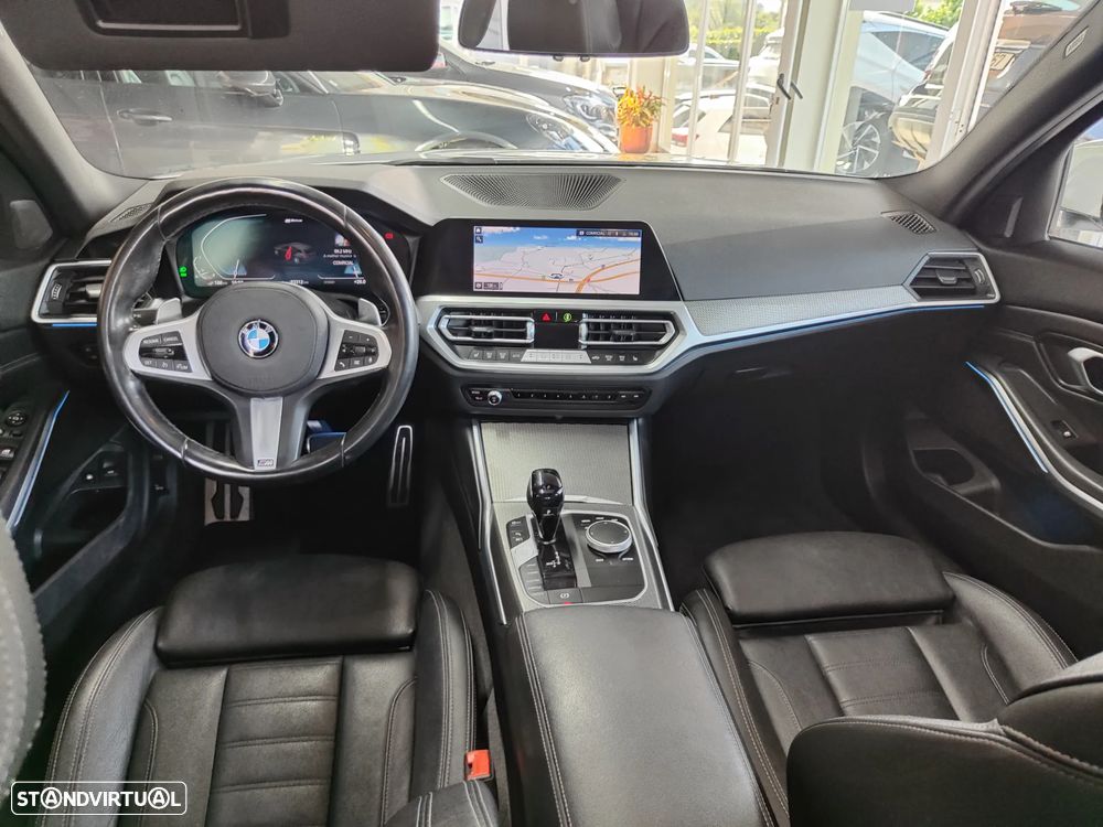 BMW 330 e Aut. M Sport - 36