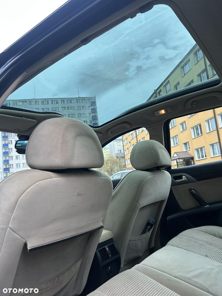 Peugeot 407 2.0 HDI Premium navtech gama - 11