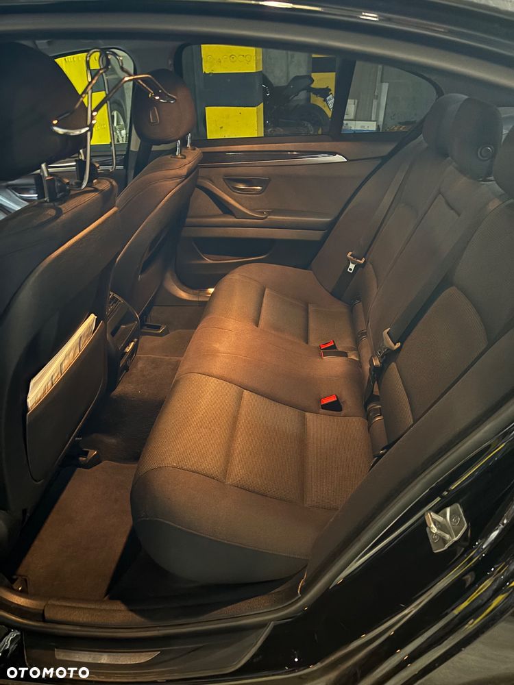 BMW Seria 5 520d - 12