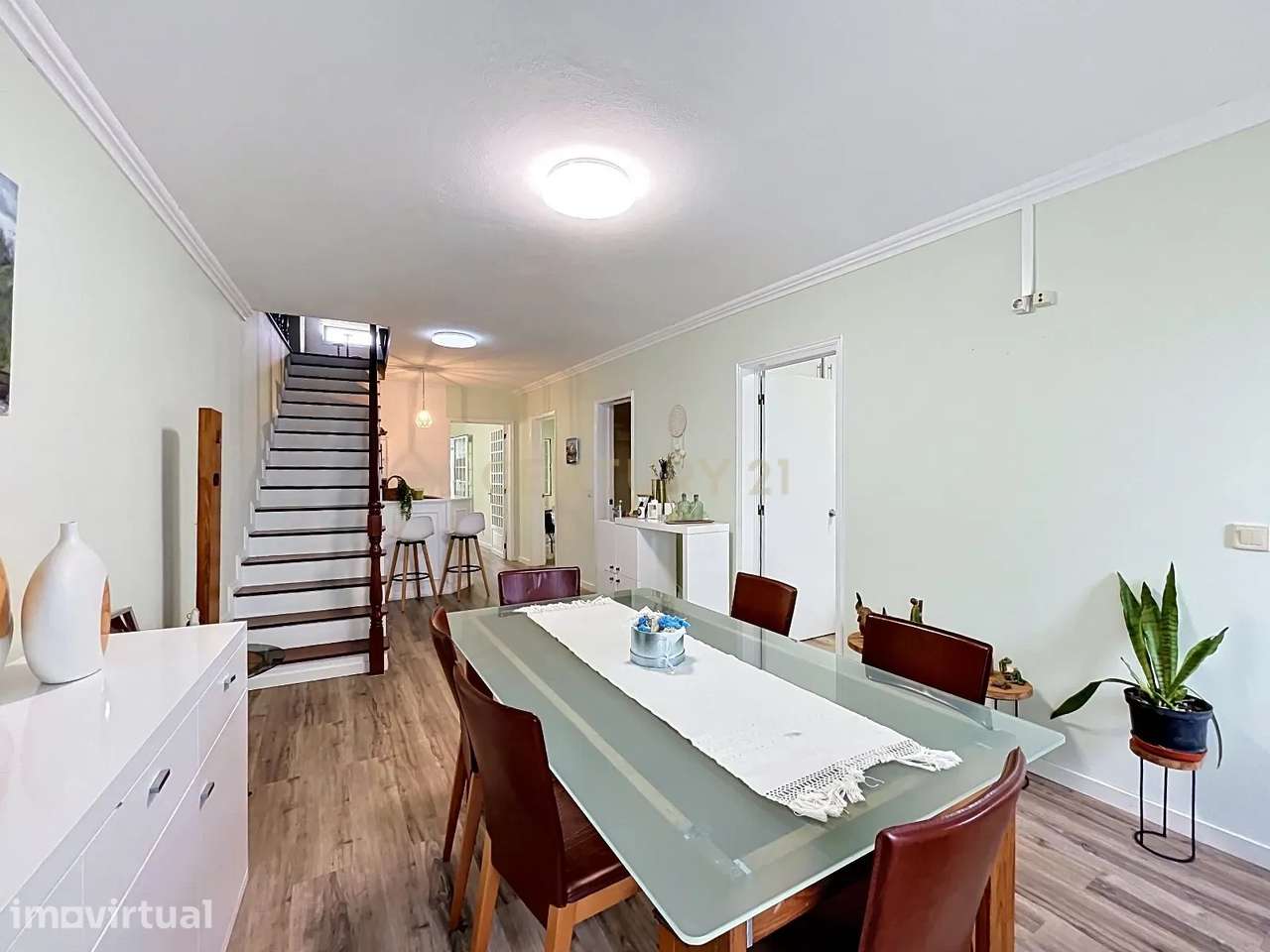 Moradia T3+1 totalmente remodelada com quintal e churrasqueira – Fajã - Grande imagem: 4/27