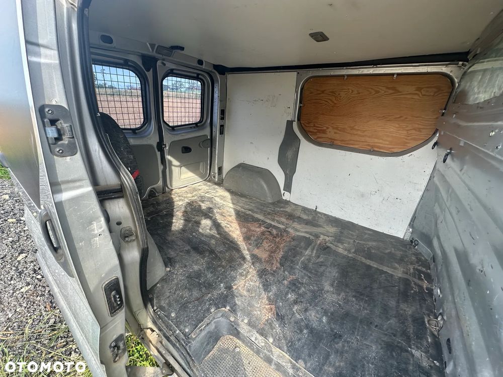 Opel vivaro - 3
