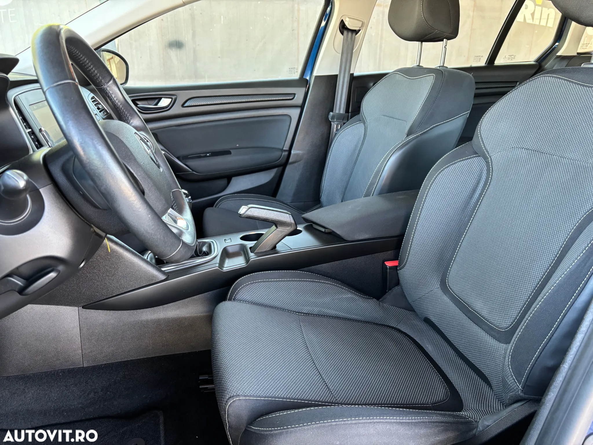 Renault Megane BLUE dCi Business - 34