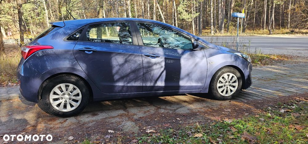 Hyundai i30 1.4 Select - 4