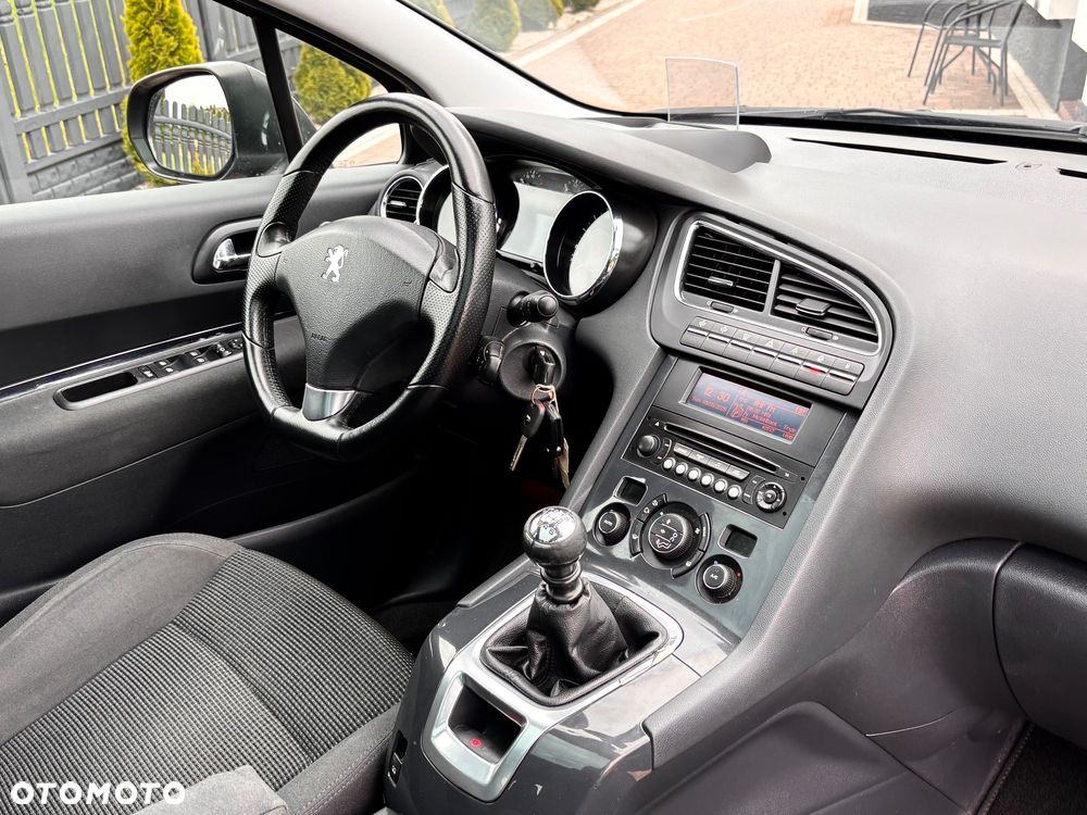 Peugeot 5008 - 26