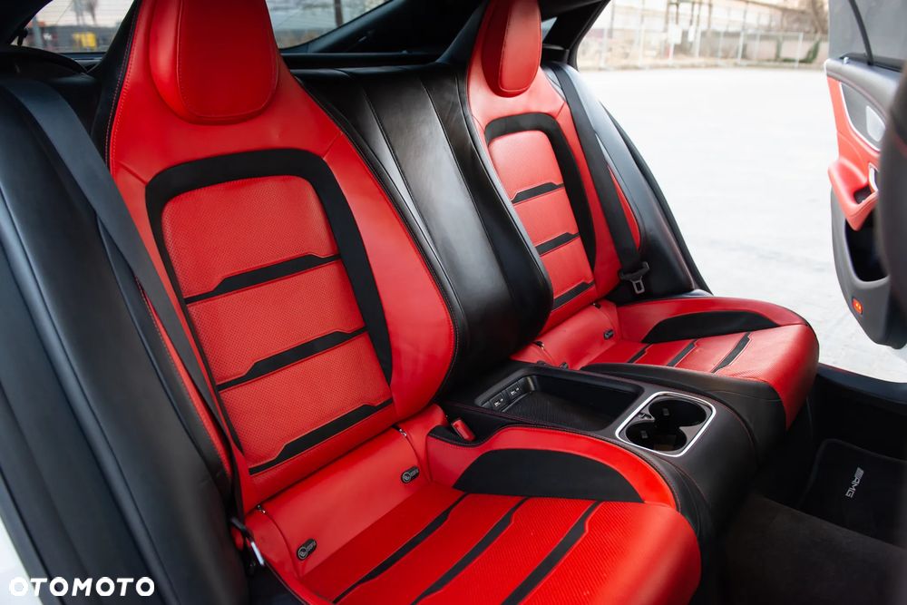 Mercedes-Benz AMG GT 63 S 4Matic+ Speedshift MCT 9G - 18