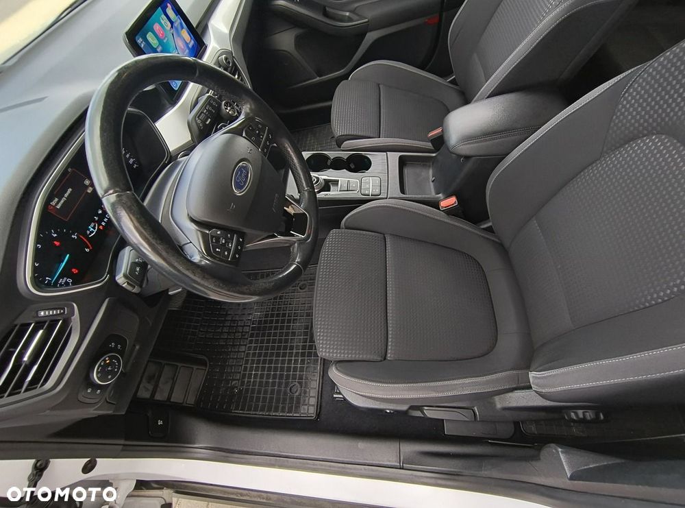 Ford Focus - 12