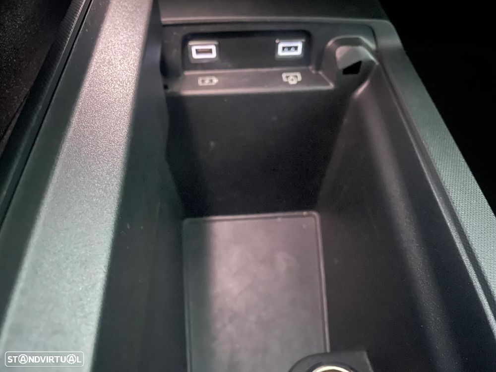 Peugeot 3008 Hybrid 145 e-DSC6 Allure - 33