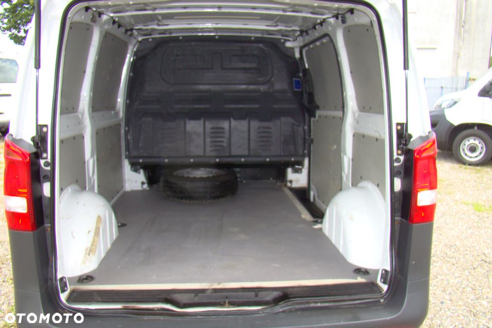 Mercedes-Benz Vito - 15