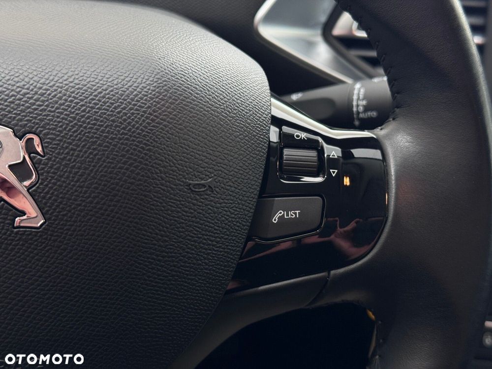 Peugeot 308 1.2 PureTech Active S&S - 24