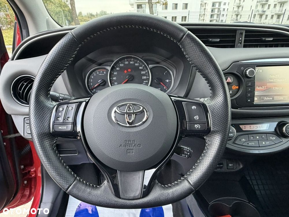 Toyota Yaris 1.33 VVT-i Executive - 23