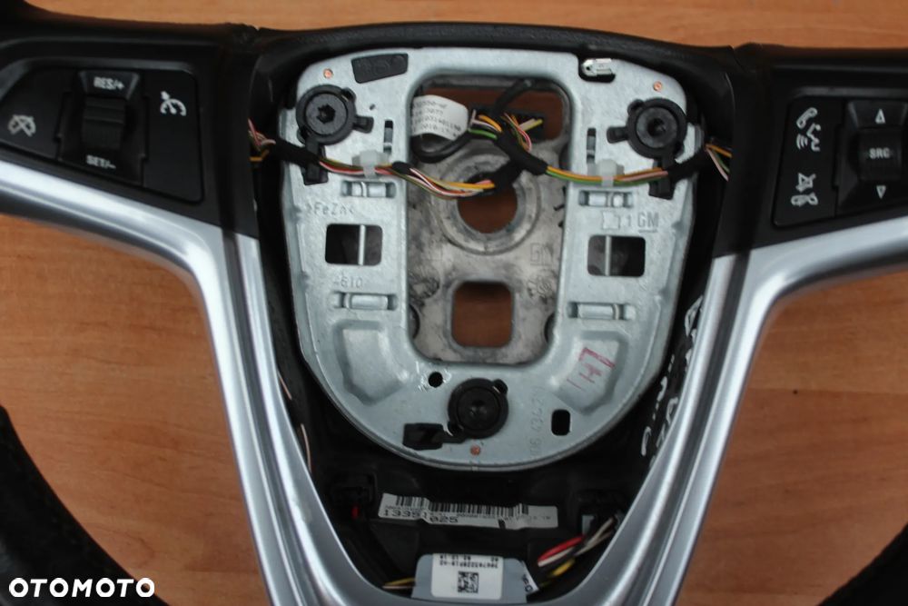 KIEROWNICA SKÓRZANA GRZANA STEROWANIE OPEL ZAFIRA C MOKKA MERIVA B ASTRA J 13351025 - 5