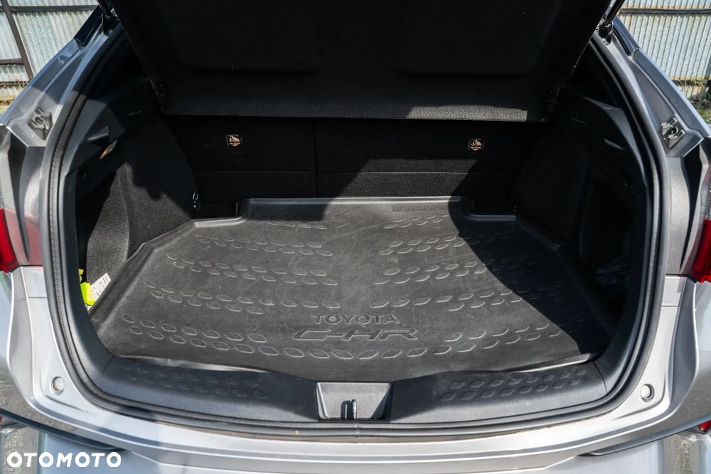 Toyota C-HR Business-Edition - 29