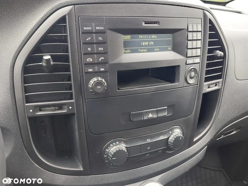 Mercedes-Benz VITO 111 - 22