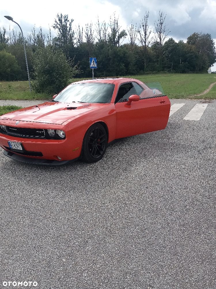 Dodge Challenger - 6