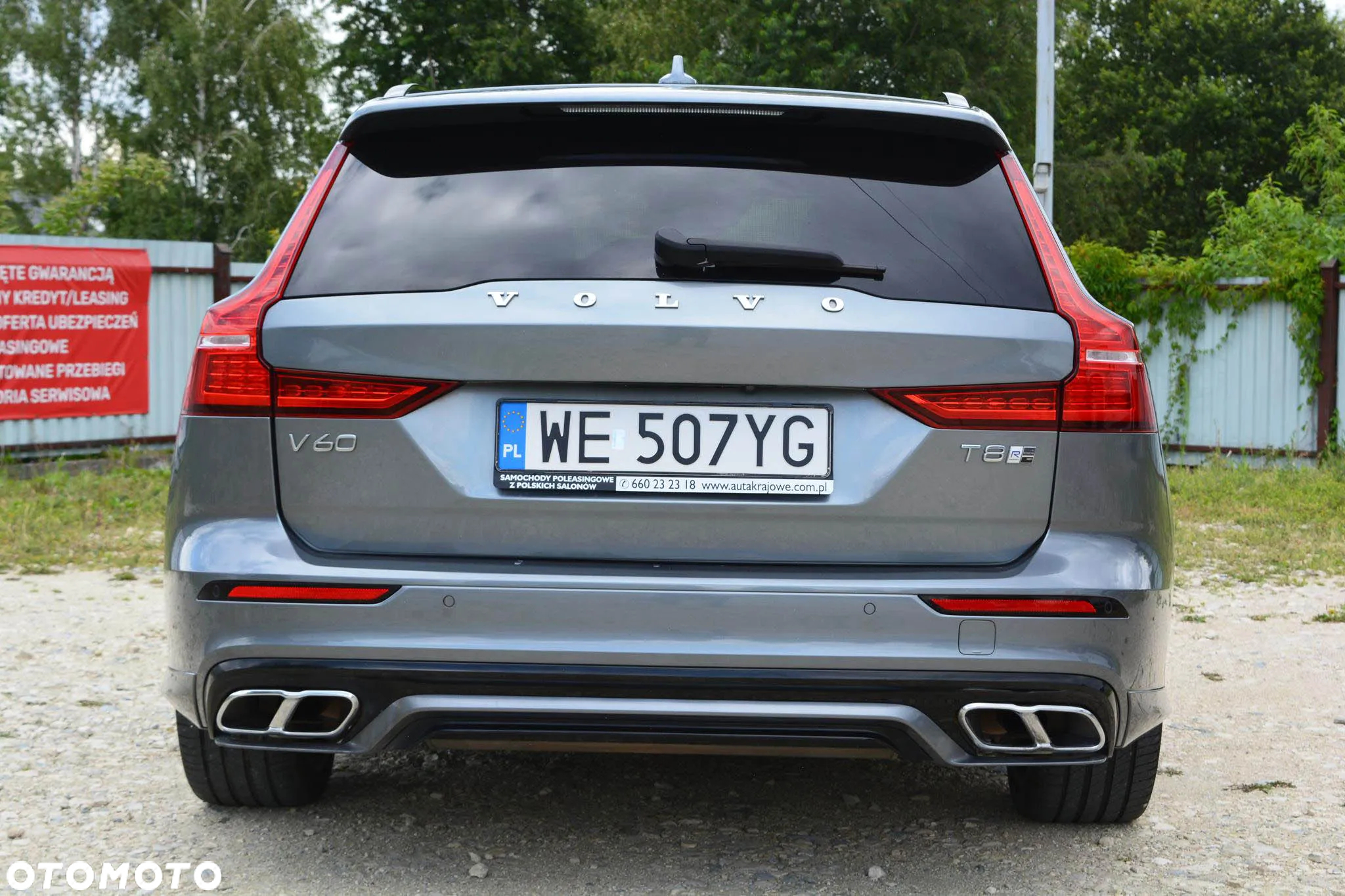 Volvo V60 T8 AWD Plug-In Hybrid R-Design - 7