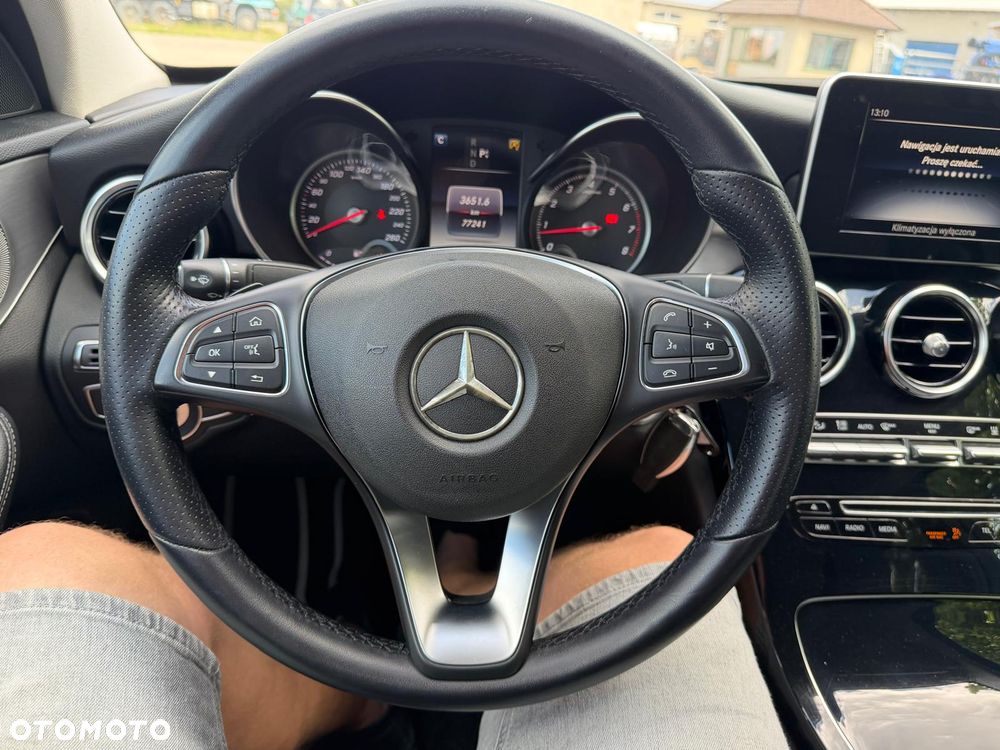 Mercedes-Benz Klasa C 200 7G-TRONIC Exclusive - 22