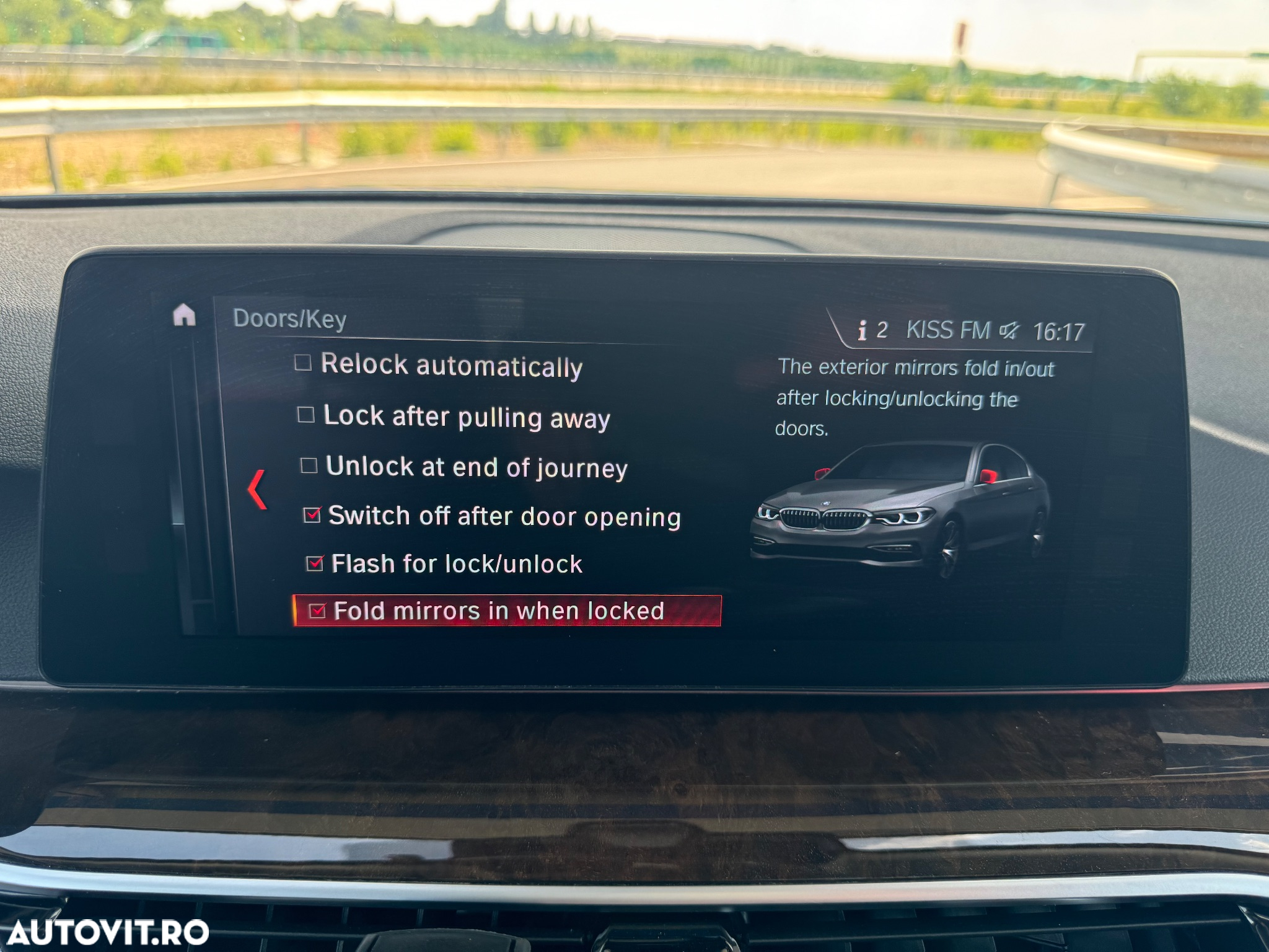 BMW Seria 5 520d xDrive AT - 32
