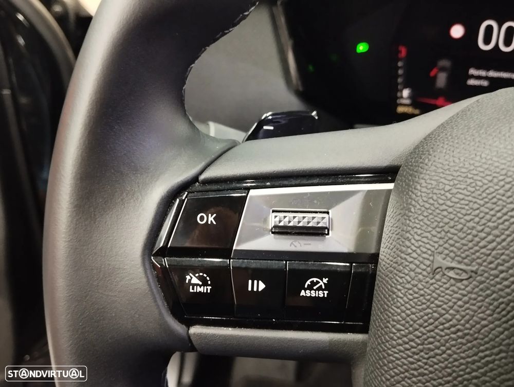 DS DS4 1.5 BlueHDi Bastille EAT8 - 17