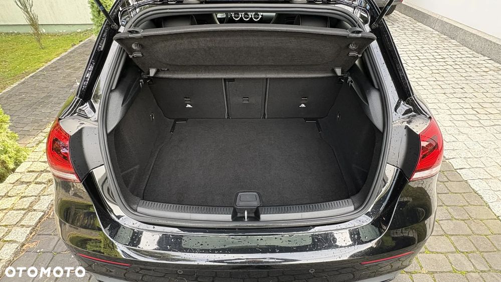 Mercedes-Benz Klasa A 180 AMG Line 7G-DCT - 13