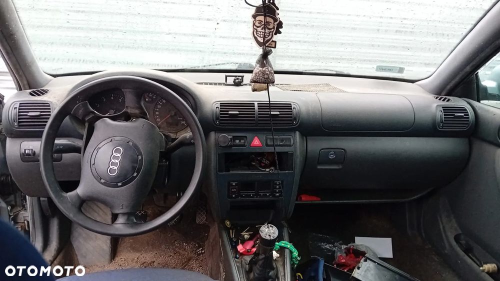 Tylko Części Audi A3 8L 1.8t agu 150KM 110kW 3d 96r–00r Lakier LY7M - 9