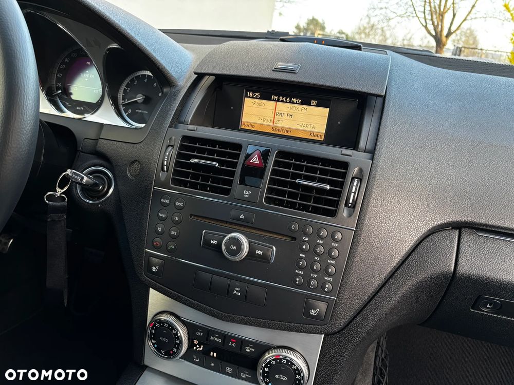 Mercedes-Benz Klasa C 180 Kompressor Avantgarde - 37