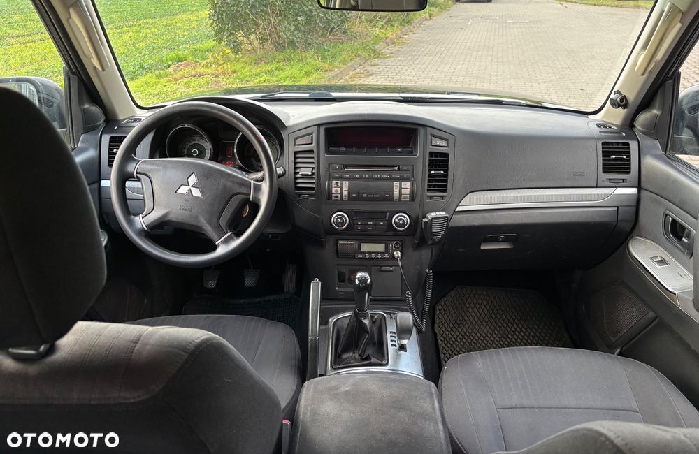 Mitsubishi Pajero 3.2 DI-D - 7