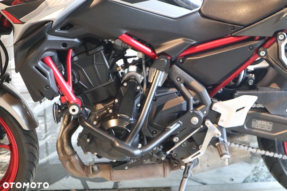 Kawasaki Z 650 - 7