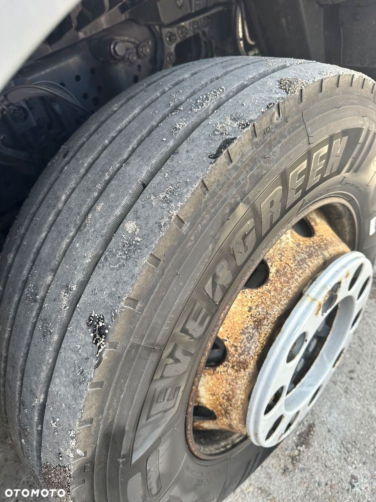 Mercedes-Benz Actros - 9