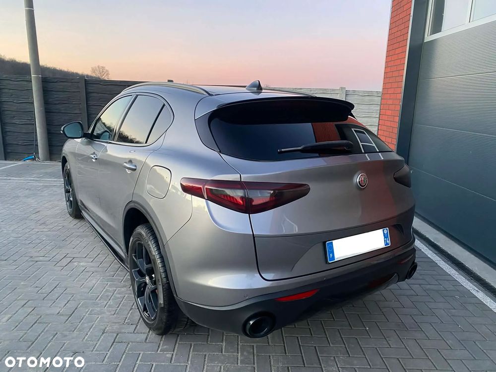 Alfa Romeo Stelvio 2.2 16V AT8 Executive - 36