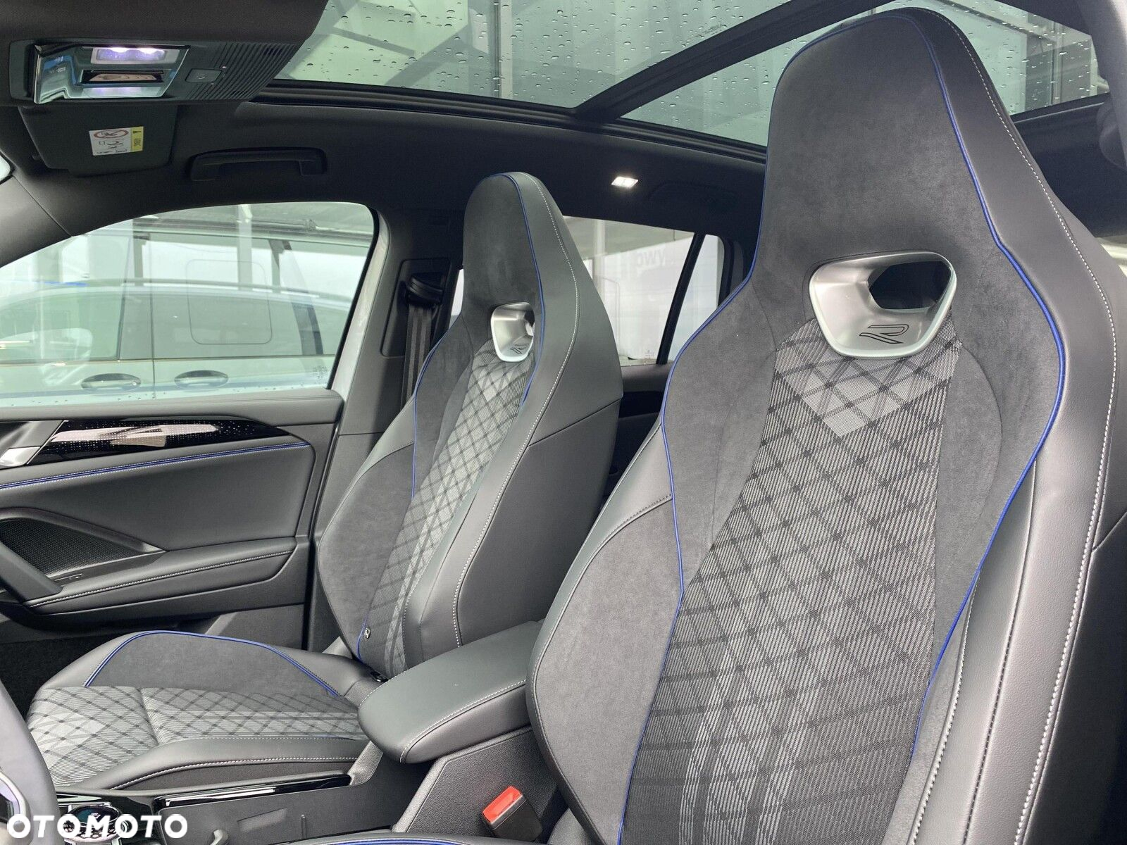 Volkswagen Tiguan - 33