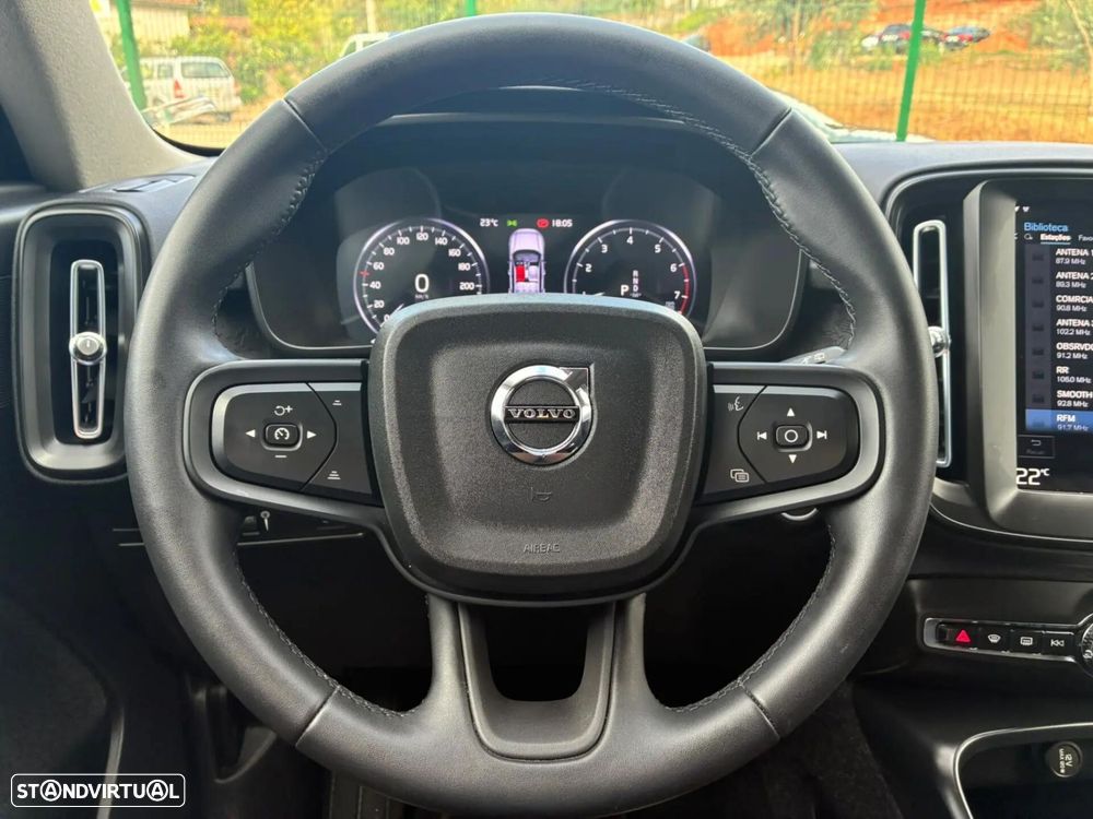 Volvo XC 40 1.5 T2 Momentum Plus Geartronic - 16