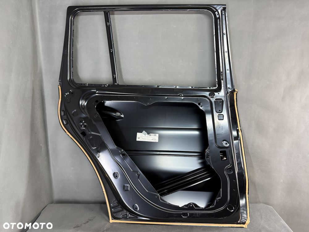 Drzwi tylne Tył strona prawa Mercedes-Benz GLS X166 A166 W166  A1667300305 - 8