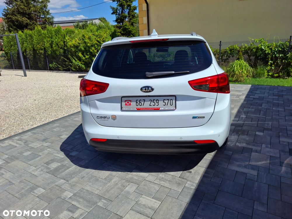 Kia Ceed 1.4 CVVT ISG Dream Team Edition - 9