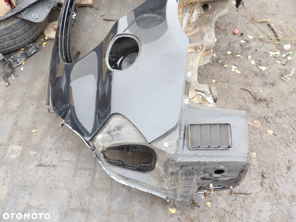 BMW - E87 - POSZYCIE PRAWEGO BŁOTNIKA TYŁ - 2